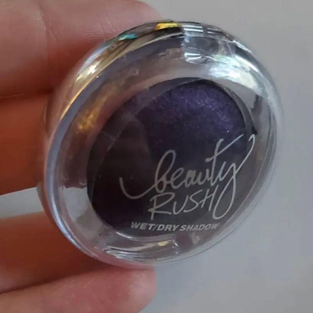 New Victoria's Secret Beauty Rush Purple Wet/Dry Eye Shadow Eyeshadow in Plum Cr